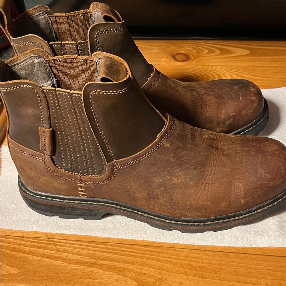 Skechers Men's Distressed Brown Leather Boots
